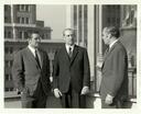 Fotograf&iacute;a de Javier y Luis Valls-Taberner con Fernando Camacho [Document]