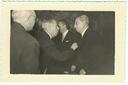 Fotograf&iacute;a de Luis Valls-Taberner con Emilio Gonz&aacute;lez-Llana y Fernando Camacho [Document]