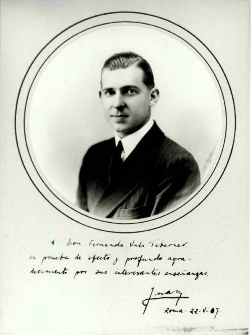 Fotograf&iacute;a de Don Juan de Borb&oacute;n dedicada a Fernando Valls [Documento]